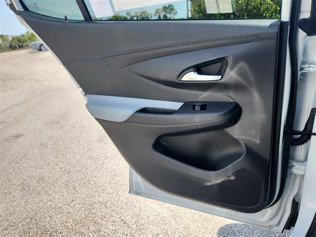 new 2025 Buick Envista car, priced at $25,648
