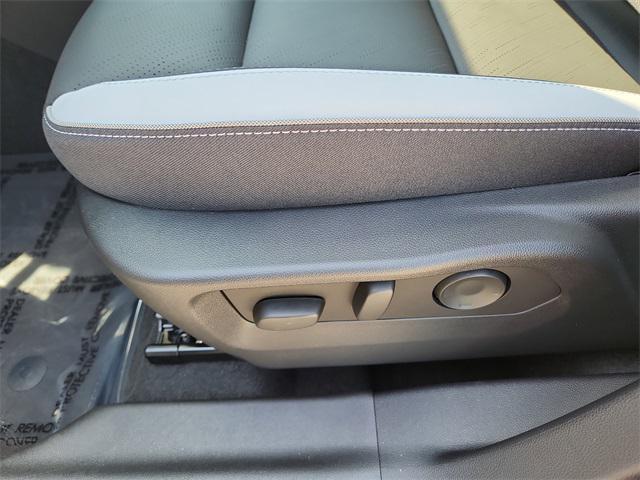 new 2025 Buick Envision car, priced at $39,917