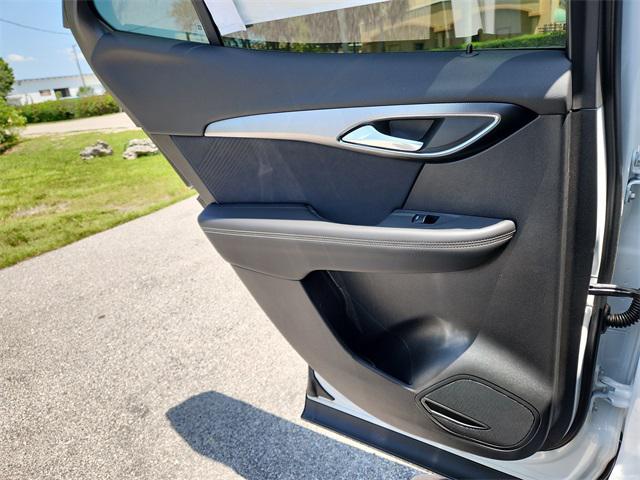 new 2025 Buick Envision car, priced at $39,917