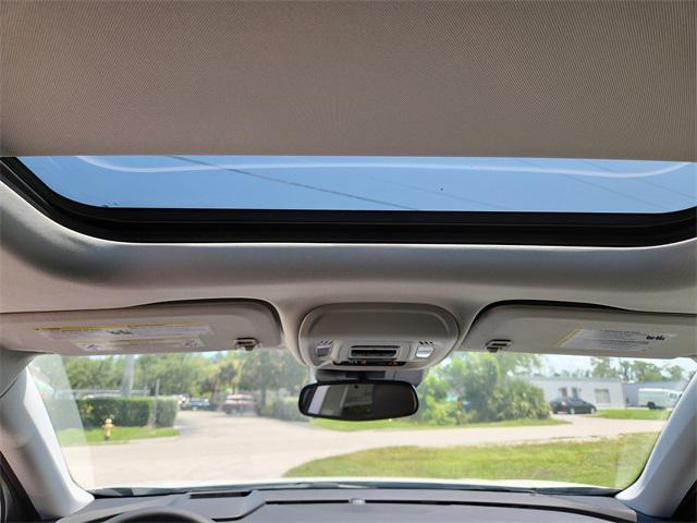 new 2025 Buick Envision car, priced at $39,917