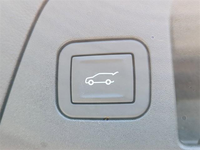 new 2025 Buick Envision car, priced at $39,917