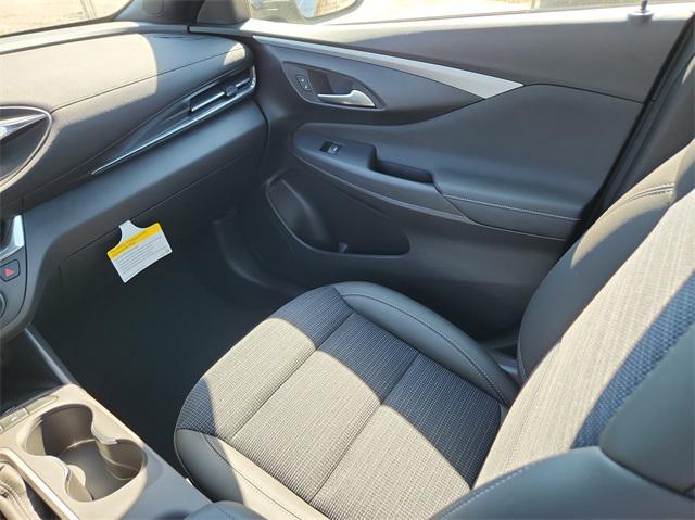 new 2025 Buick Envista car, priced at $24,299