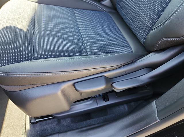 new 2025 Buick Envista car, priced at $24,299