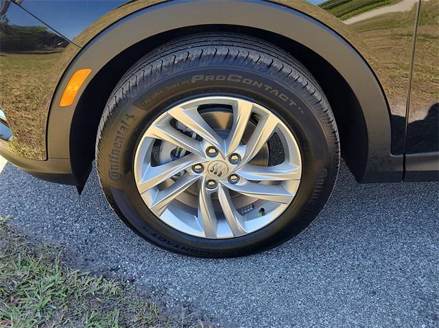 new 2025 Buick Envista car, priced at $24,299