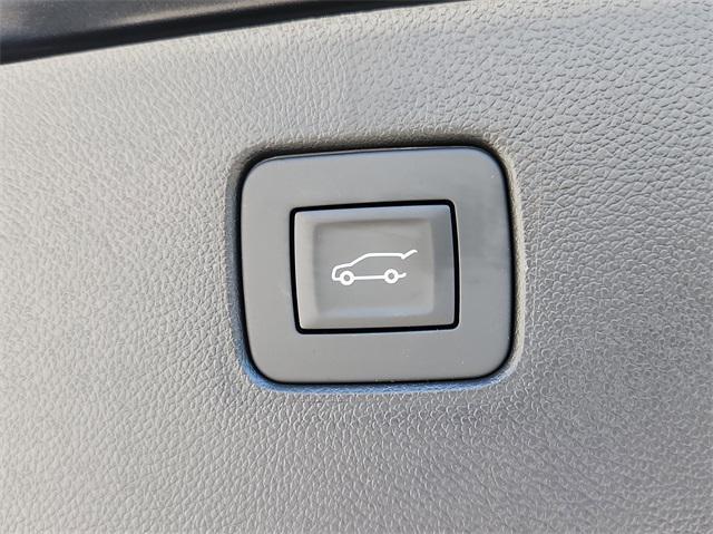 new 2025 Buick Envista car, priced at $24,299