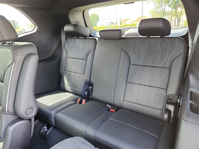 new 2025 Buick Enclave car, priced at $61,670