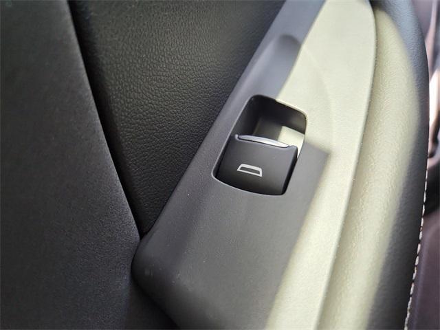 new 2025 Buick Envision car, priced at $40,350
