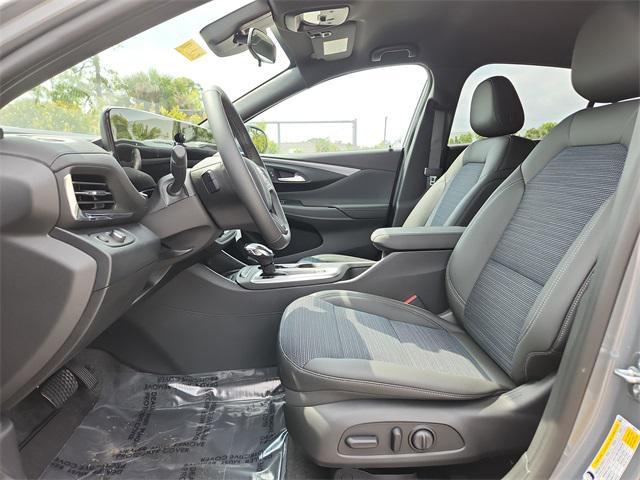new 2025 Buick Envista car, priced at $27,180