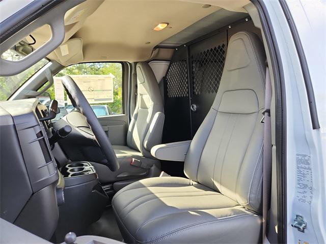new 2025 GMC Savana 2500 car, priced at $46,025