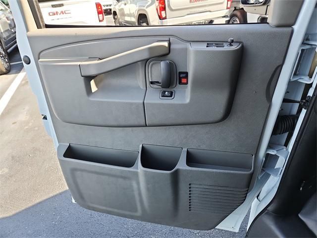new 2025 GMC Savana 2500 car, priced at $46,025
