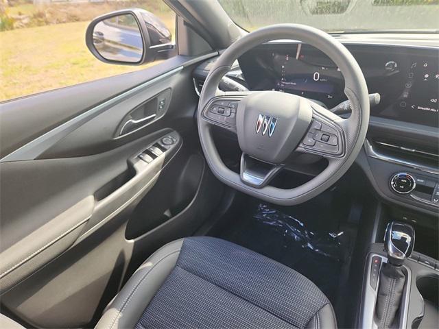 new 2025 Buick Envista car, priced at $24,649