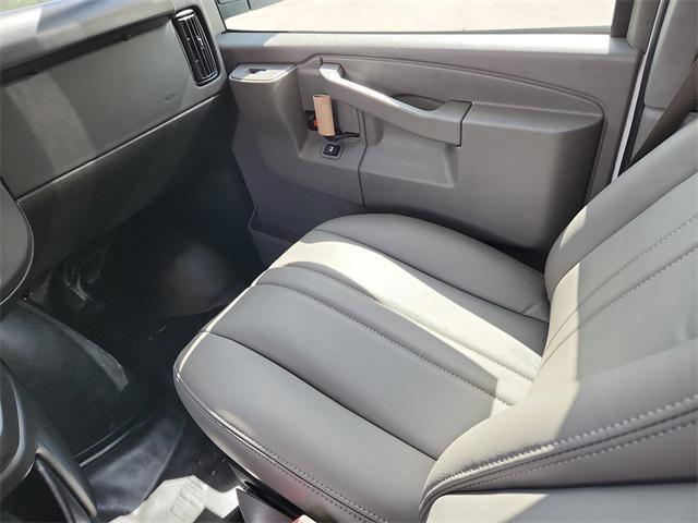 new 2025 GMC Savana 2500 car, priced at $46,025
