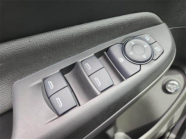 new 2025 Buick Envista car, priced at $26,081