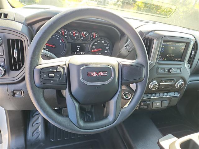 new 2025 GMC Sierra 1500 car, priced at $42,061