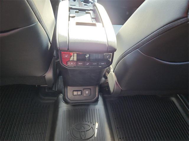 used 2022 Toyota Highlander car, priced at $44,599