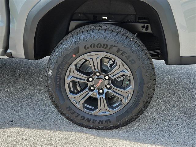 new 2025 GMC Canyon car, priced at $40,085