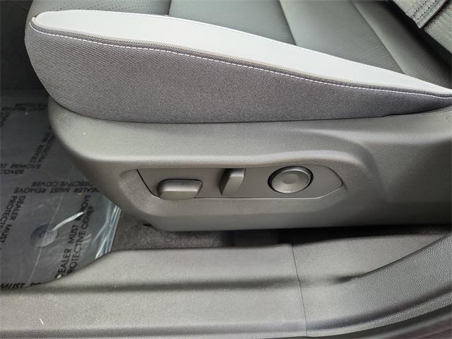 new 2025 Buick Envision car, priced at $40,350