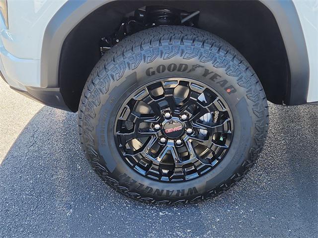 new 2026 GMC Canyon car, priced at $39,806