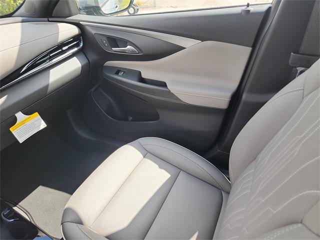 new 2025 Buick Envista car, priced at $30,690