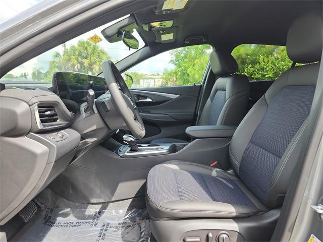 new 2025 Buick Envista car, priced at $25,561