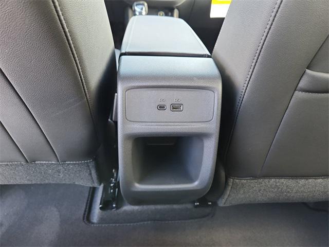 new 2025 Buick Envista car, priced at $27,180