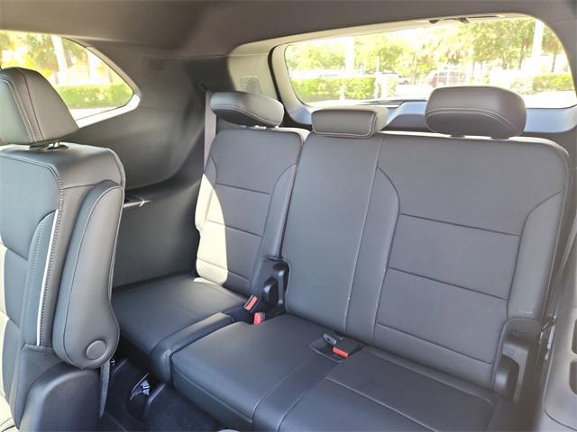 new 2025 Buick Enclave car, priced at $44,071