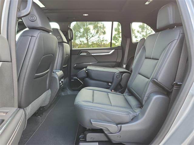 new 2025 GMC Acadia car, priced at $49,172