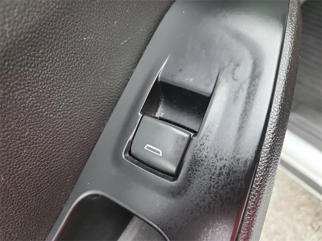 used 2023 Chevrolet Traverse car, priced at $27,000