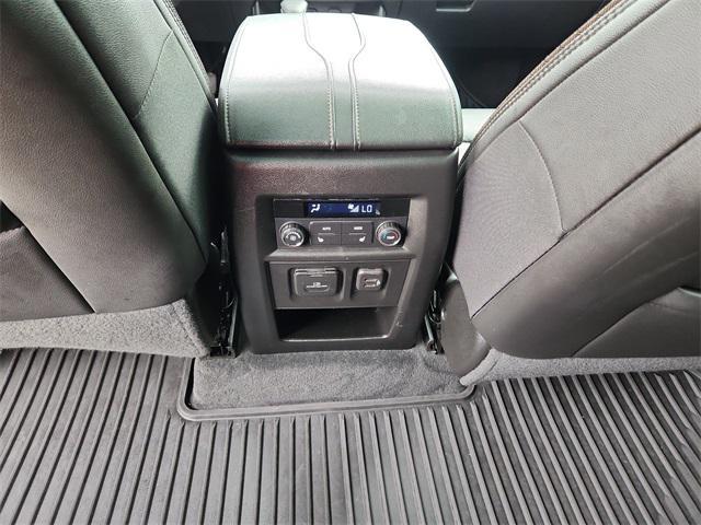 used 2023 Chevrolet Traverse car, priced at $27,000