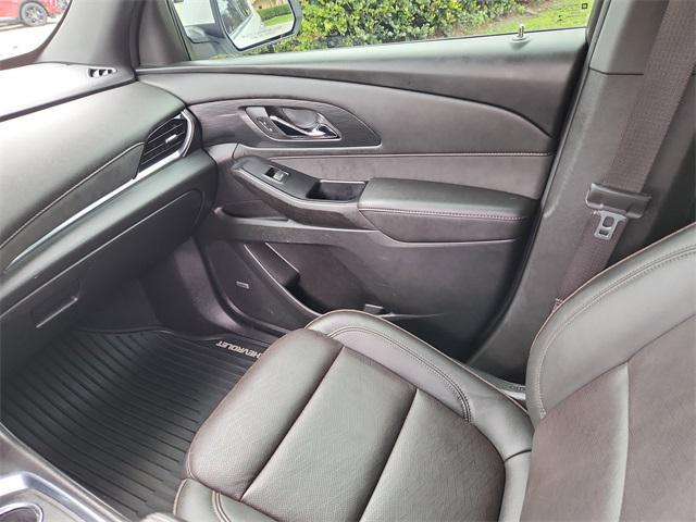 used 2023 Chevrolet Traverse car, priced at $27,000