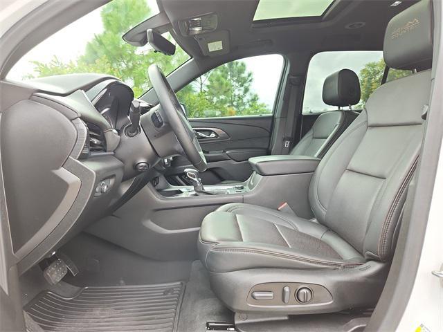 used 2023 Chevrolet Traverse car, priced at $27,000