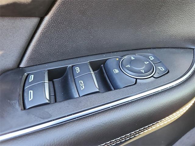 new 2025 Buick Envision car, priced at $37,432