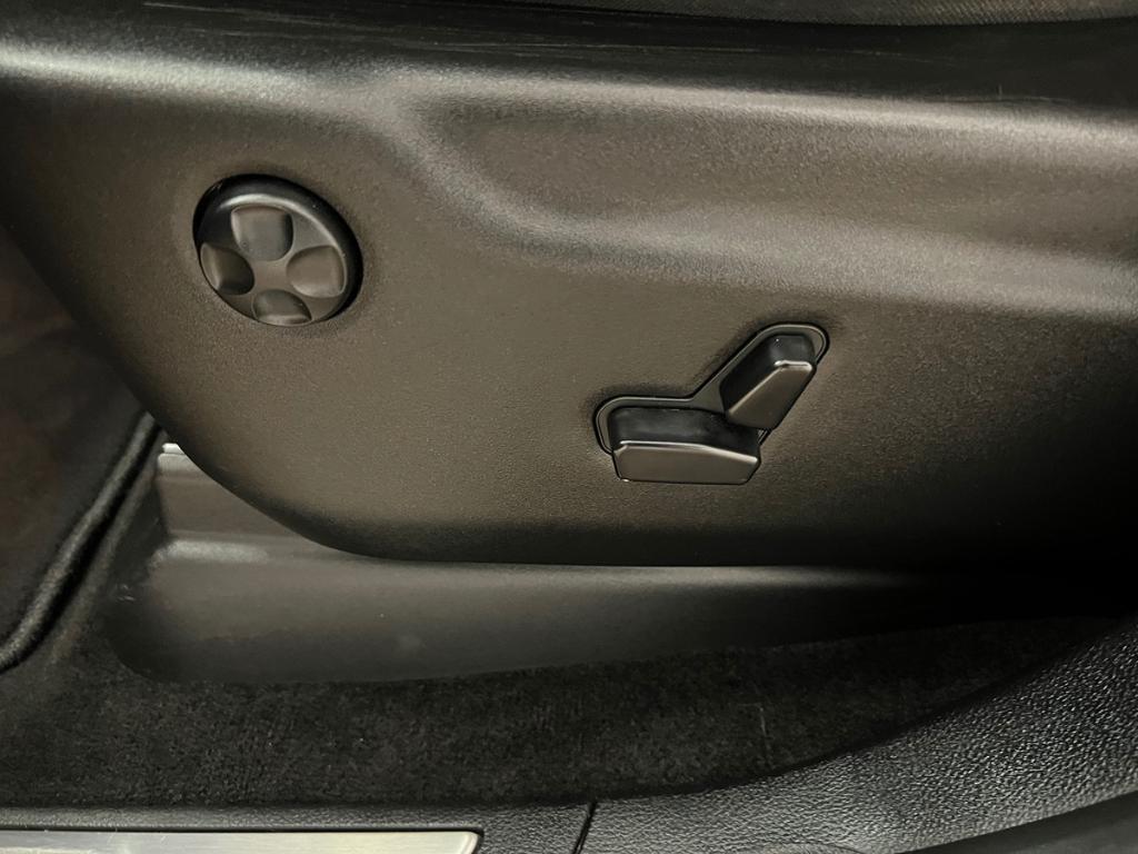used 2014 Jeep Grand Cherokee car, priced at $13,777
