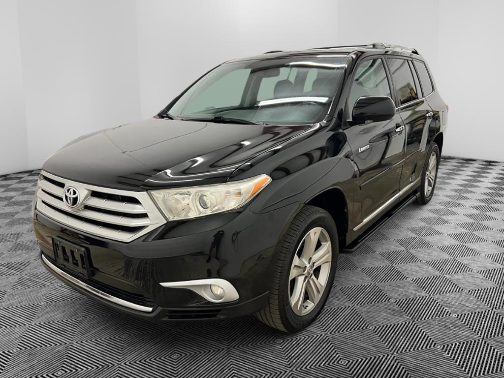 used 2013 Toyota Highlander car, priced at $11,995
