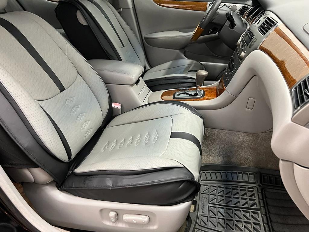 used 2005 Lexus ES 330 car, priced at $2,995