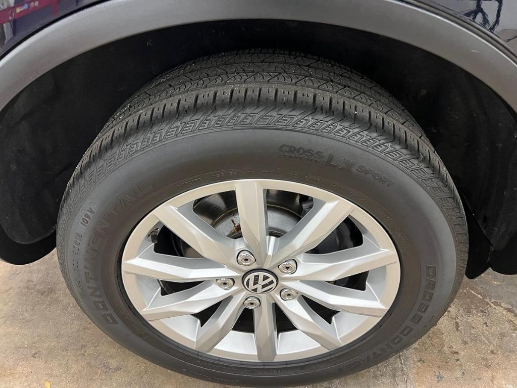 used 2015 Volkswagen Touareg car, priced at $14,991