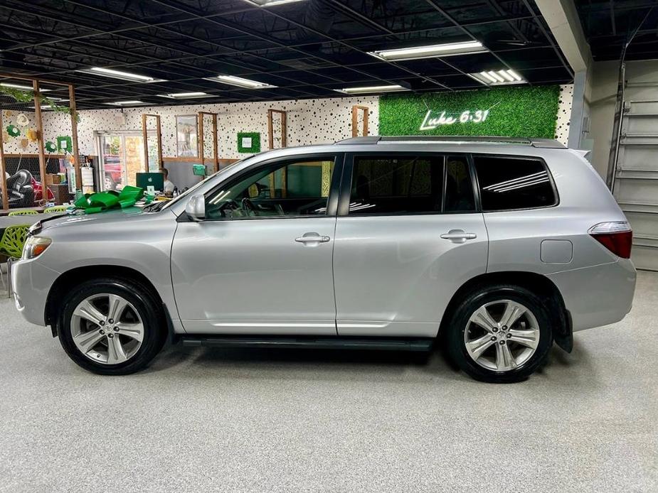 used 2008 Toyota Highlander car, priced at $11,500