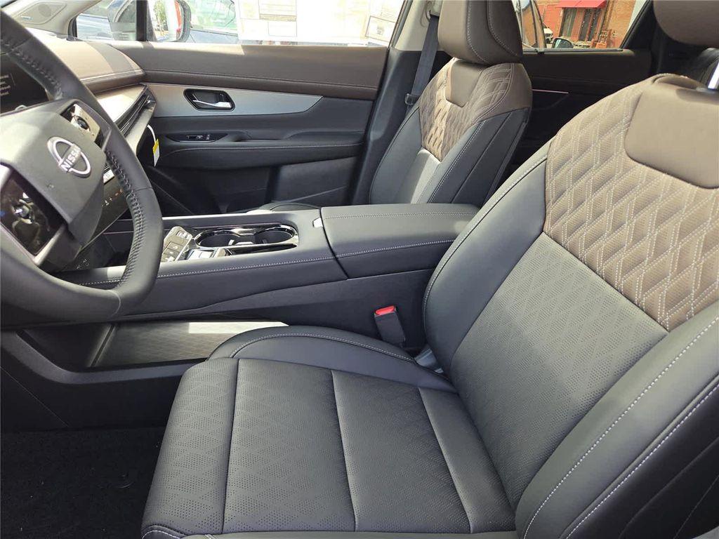 new 2025 Nissan Murano car, priced at $50,127