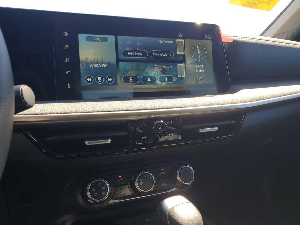 new 2025 Nissan Kicks car, priced at $27,222