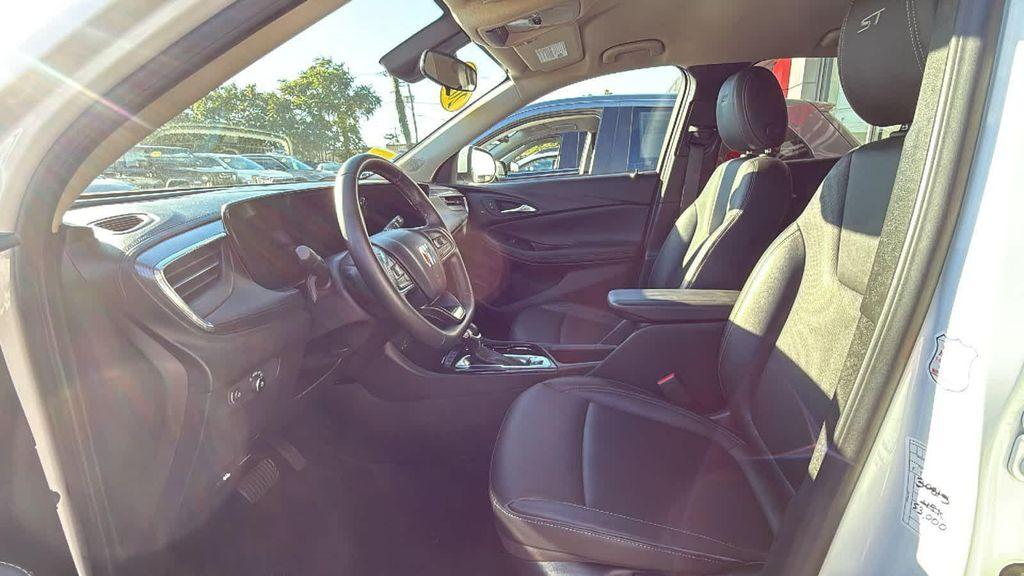 used 2024 Buick Encore GX car, priced at $21,677