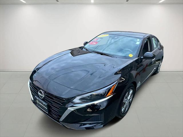 used 2023 Nissan Altima car, priced at $21,897