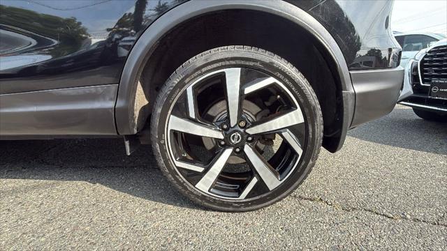 used 2021 Nissan Rogue Sport car, priced at $21,687