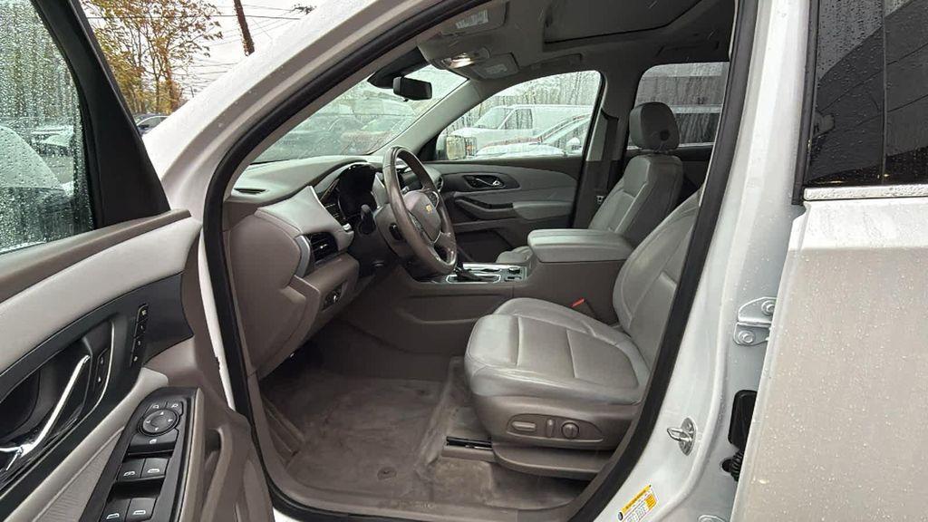 used 2019 Chevrolet Traverse car, priced at $21,010