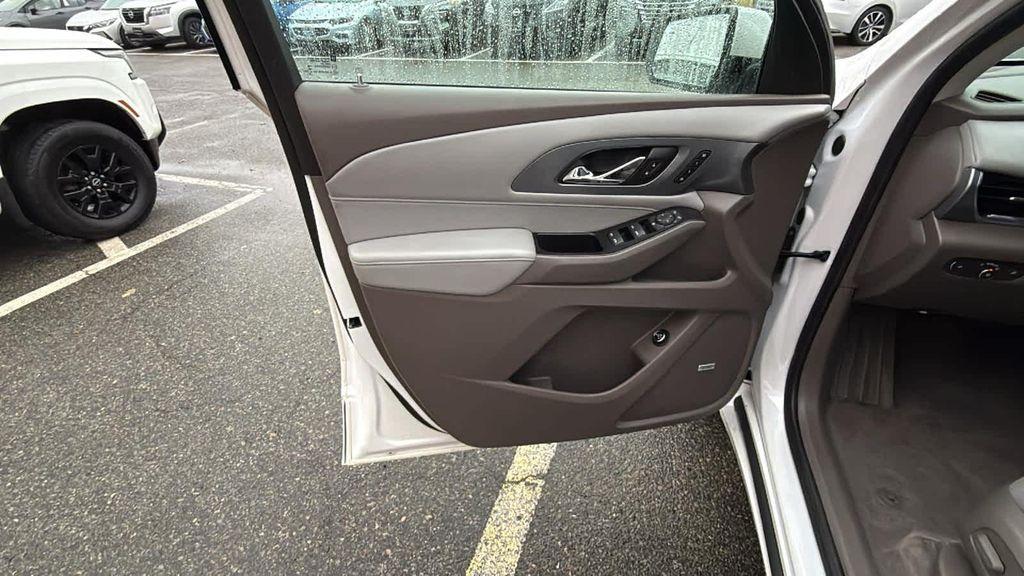 used 2019 Chevrolet Traverse car, priced at $21,010