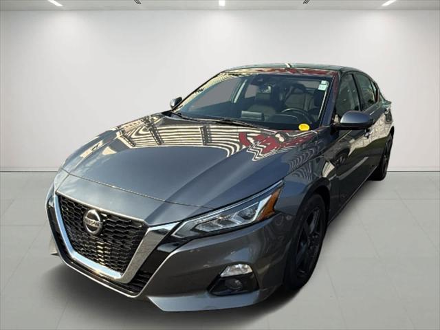 used 2019 Nissan Altima car, priced at $18,999