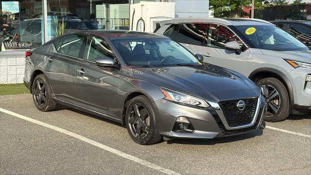 used 2019 Nissan Altima car, priced at $18,999