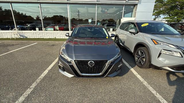 used 2019 Nissan Altima car, priced at $18,999