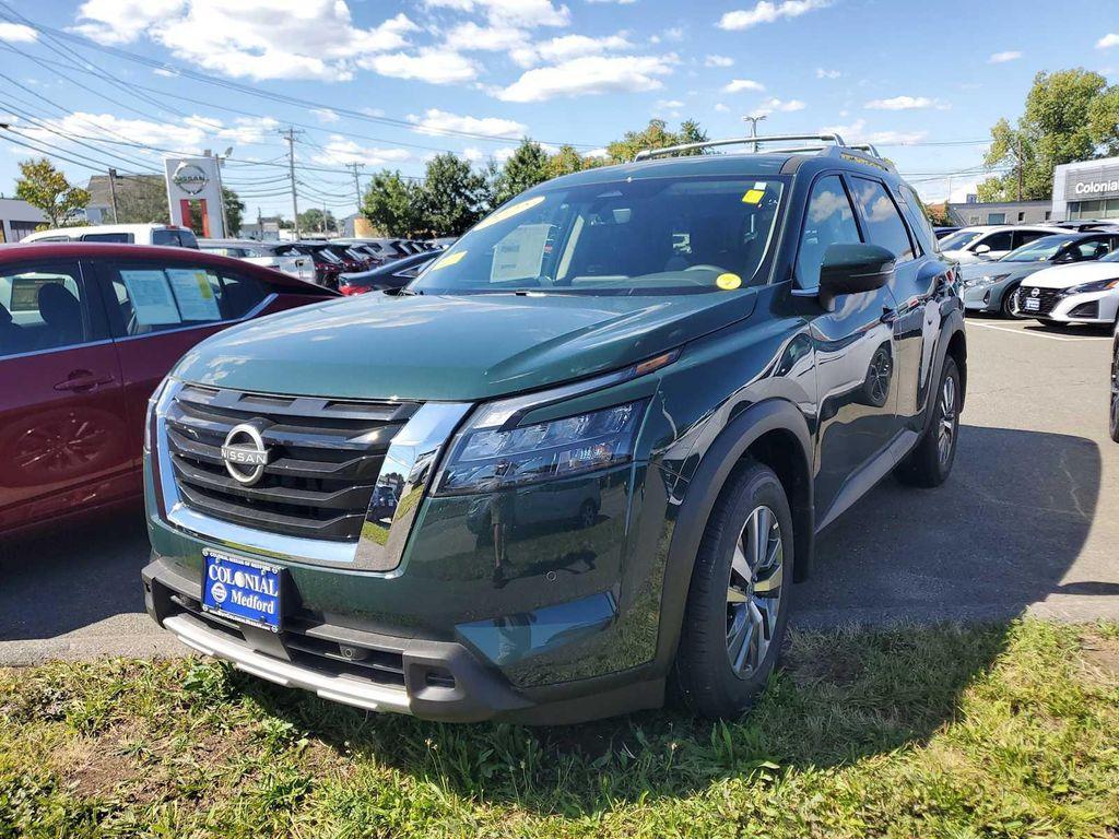 new 2025 Nissan Pathfinder car, priced at $45,071