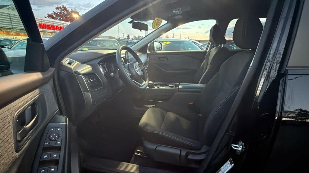 used 2023 Nissan Rogue car, priced at $21,925