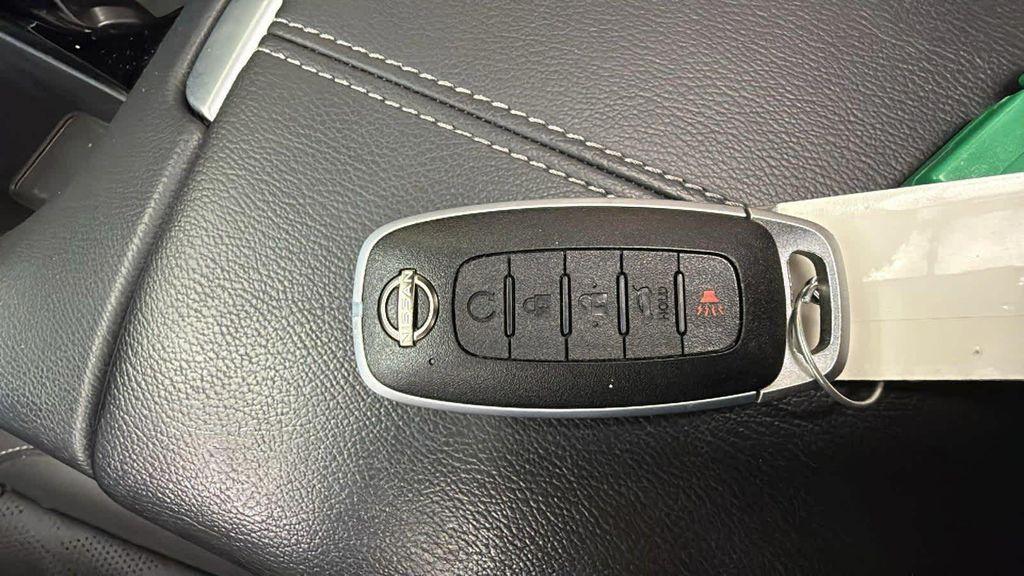 used 2025 Nissan Murano car, priced at $42,899